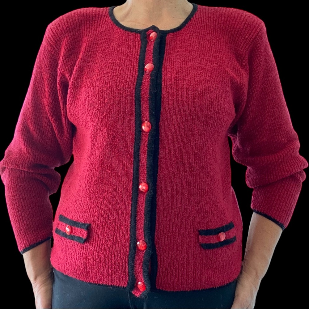 Vintage short knit cardigan red, black trim Jackie O style, EUC Size S/M retro - Picture 1 of 9